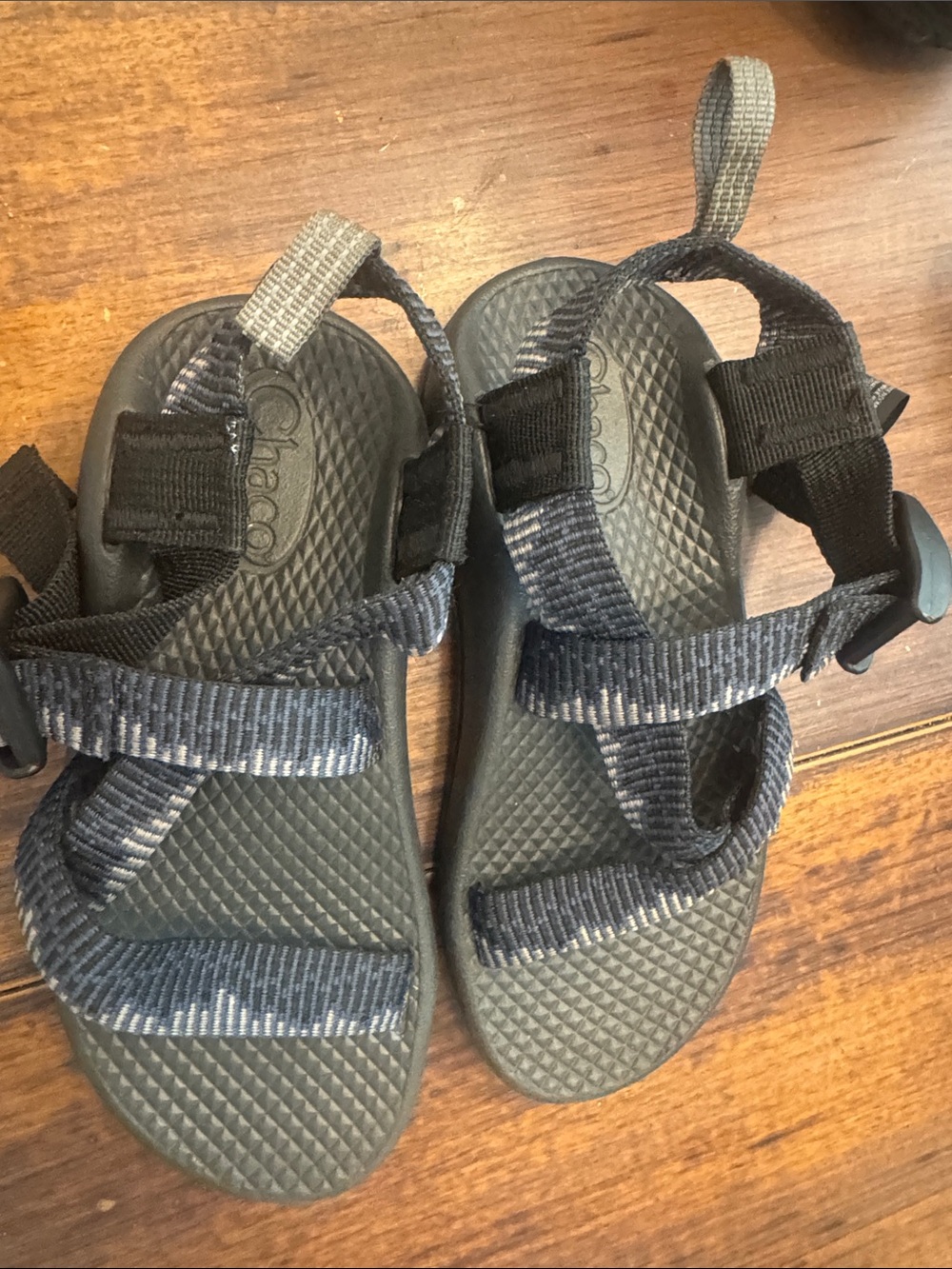 Chaco Kids' Sandal in Black and Navy Webbing
